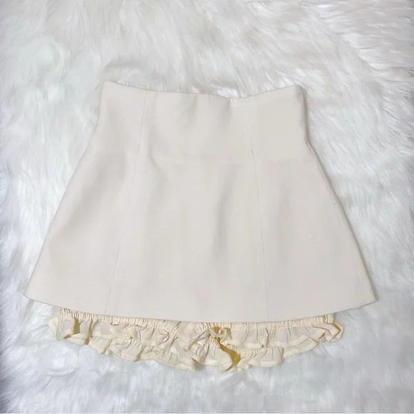 Creme skirt with bloomers - Picture 1 of 5